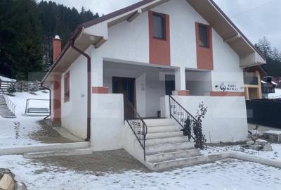 Casă cu 4 camere cu Teren 750 Mp în Central