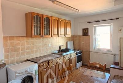 Apartament cu 3 camere decomandat, mobilat în Gheorgheni