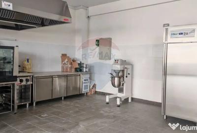Spațiu comercial, de 200 mp, în Central - 2