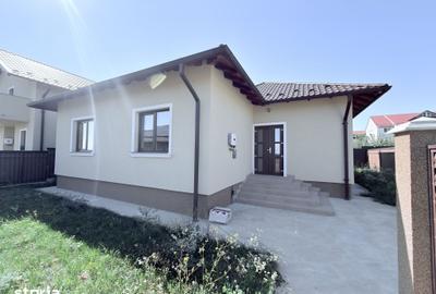 Casă cu 4 camere cu Teren 300 Mp în Central