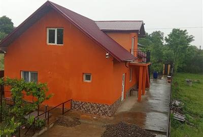 Casă individuală cu 4 camere cu Canalizare în Belcești - 1