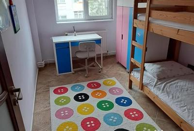 Apartament cu 3 camere decomandat în Micro 17 - 10