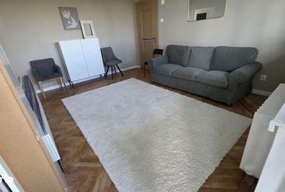 Apartament cu 3 camere semidecomandat în Parcul Circului