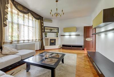 Apartament cu 6 camere semidecomandat, mobilat în Unirii