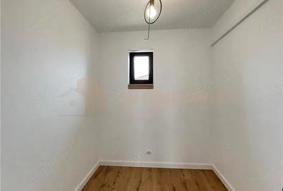 Casă cu Teren 452 Mp în Valea Borcutului - 1