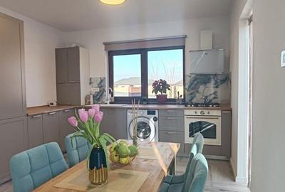 Casă cu 4 camere cu Teren 403 Mp în Clinceni - 1