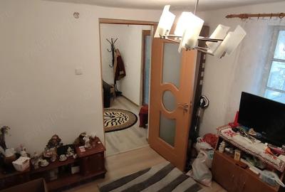 Casă cu 4 camere cu Teren 700 Mp în Fundeni