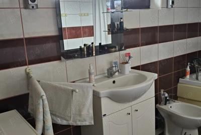 Casă cu Teren 400 Mp în Central - 4