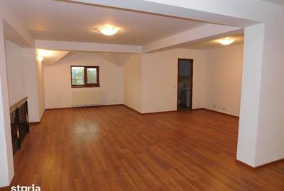 Casă cu 4 camere cu Teren 250 Mp în Apărătorii Patriei - 2
