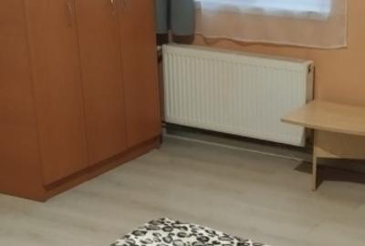 Garsonieră decomandată în Astra - 7