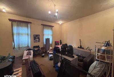 Casă cu 4 camere decomandat cu Teren 450 Mp în Budai - 11