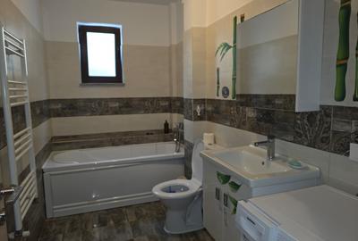 Apartament cu 2 camere decomandat în Trivale