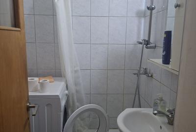 Garsonieră semidecomandată în Titan