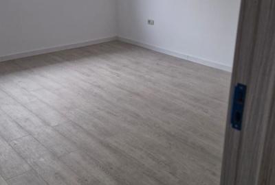 Casă cu 4 camere în Exterior Vest - 3