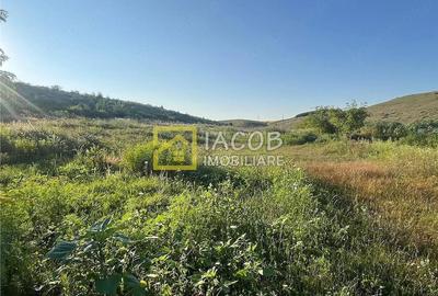Teren de 550 mp, în Măgura