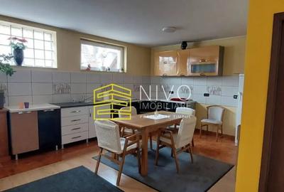 Casă cu 7 camere cu Teren 700 Mp în Praid - 5