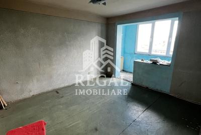 Apartament cu 2 camere decomandat în Vest