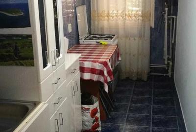 Garsonieră decomandată în Gorjului