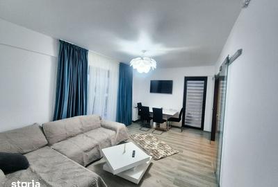 Apartament cu 3 camere decomandat în Cantacuzino