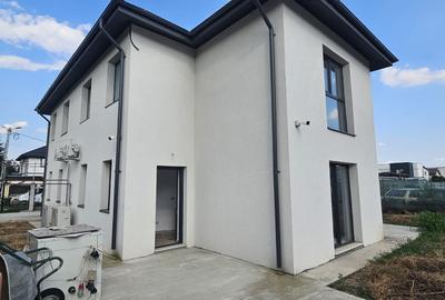 Duplex cu 4 camere cu Teren 210 Mp în Berceni - 1