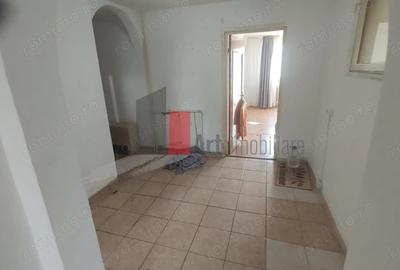 Apartament cu 2 camere decomandat în Lujerului