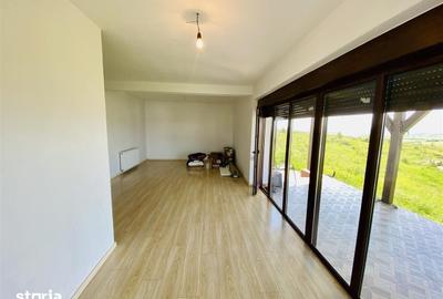 Casă cu 5 camere cu Teren 372 Mp în Roșia - 6