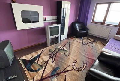 Apartament cu 2 camere în Micro 17 - 1