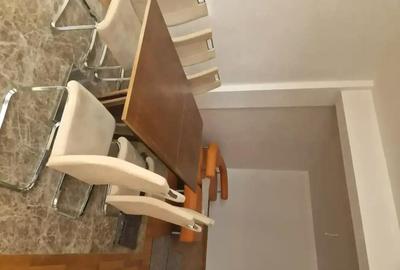 Apartament cu 4 camere decomandat în Central - 1