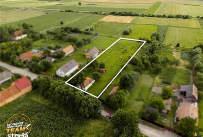Casă cu 3 camere cu Teren 2619 Mp în Catalina