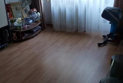 Apartament cu 3 camere decomandat în Pantelimon