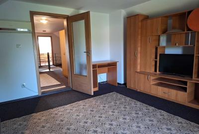 Apartament cu 2 camere decomandat în Central - 7