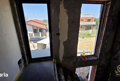 Casă cu 5 camere cu Teren 200 Mp în Malu Mare - 3