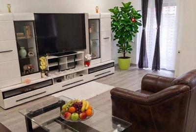 Casă cu 4 camere cu Teren 500 Mp în Parța