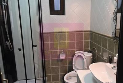 Casă cu 5 camere în Central
