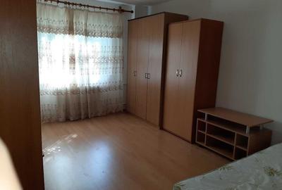 Garsonieră decomandată în Colentina