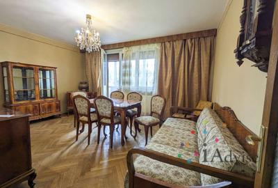 Apartament cu 3 camere decomandat în Centrul Civic
