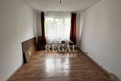 Birou, de 42 mp, în Central - 1