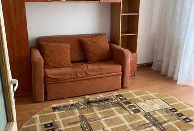 Apartament cu 2 camere decomandat în Petros