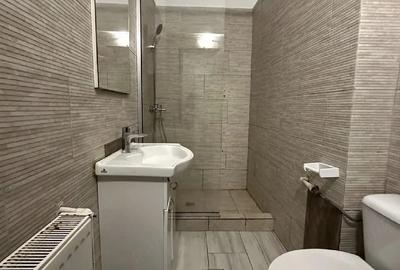 Garsonieră decomandată în Baza 3