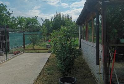 Casă cu Teren 1321 Mp în Nana