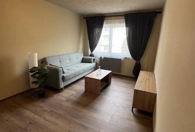 Apartament cu 3 camere decomandat în Olimpia-Stadion