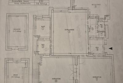 Apartament cu 3 camere semidecomandat în Gara de Nord