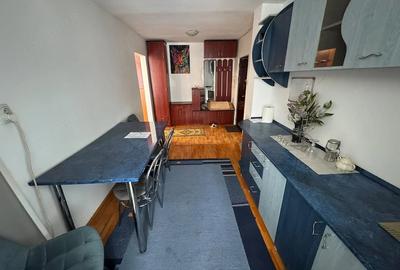 Apartament cu 2 camere decomandat în Iosia