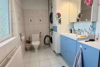 Apartament cu 4 camere semidecomandat în Giarmata