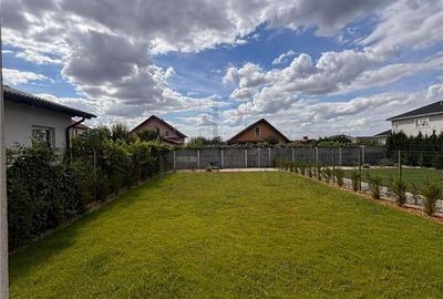 Casă cu 5 camere cu Teren 300 Mp în Moșnița Nouă