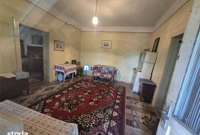 Casă cu 3 camere cu Teren 1000 Mp în Șercaia - 1