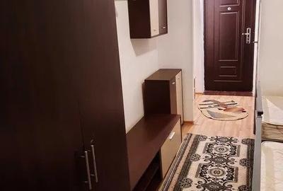 Garsonieră decomandată, mobilată în Podu Roș - 1