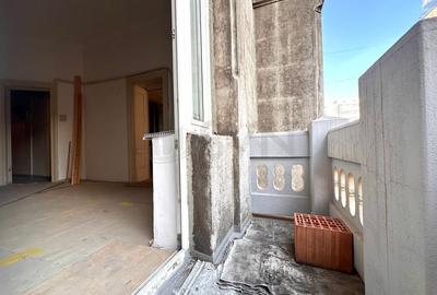 Apartament cu 5 camere semidecomandat, mobilat în Universitate - 1