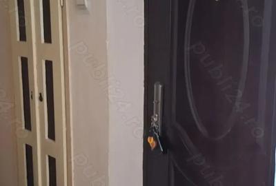 Apartament cu 3 camere nedecomandat în Rovinari - 8