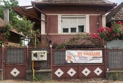 Casă cu 3 camere cu Teren 170 Mp în Central